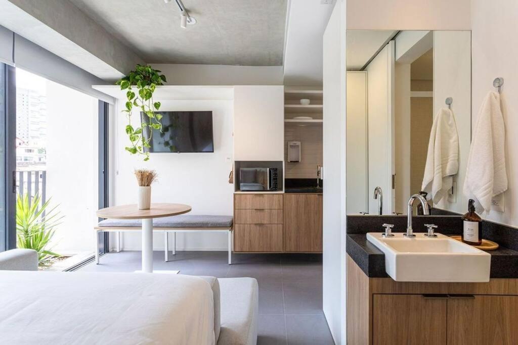 Apartamento Apt. Inteiro Recem-reformado - Madalena *