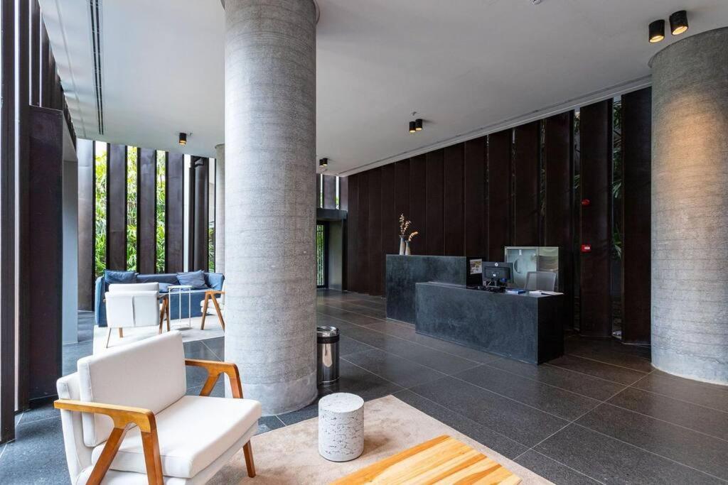 Apt. Inteiro Recem-reformado - Madalena São Paulo