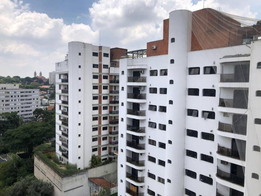 Apartamento Apt. Inteiro Recem-reformado - Madalena São Paulo