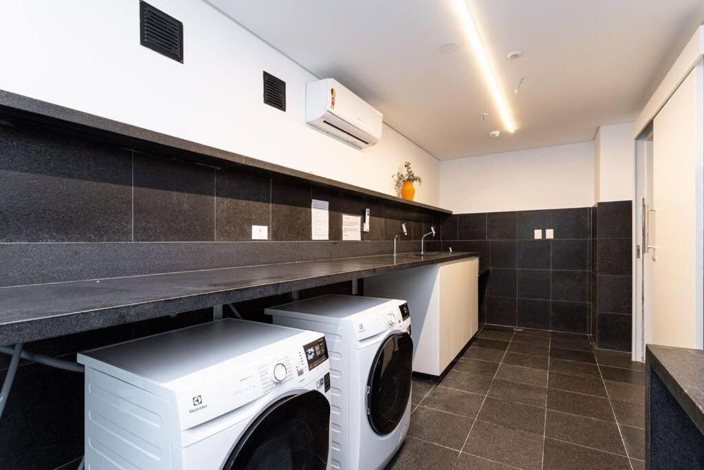 Apartamento Apt. Inteiro Recem-reformado - Madalena